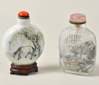 Snuff bottle